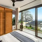 Beachfront Sunset Villa !